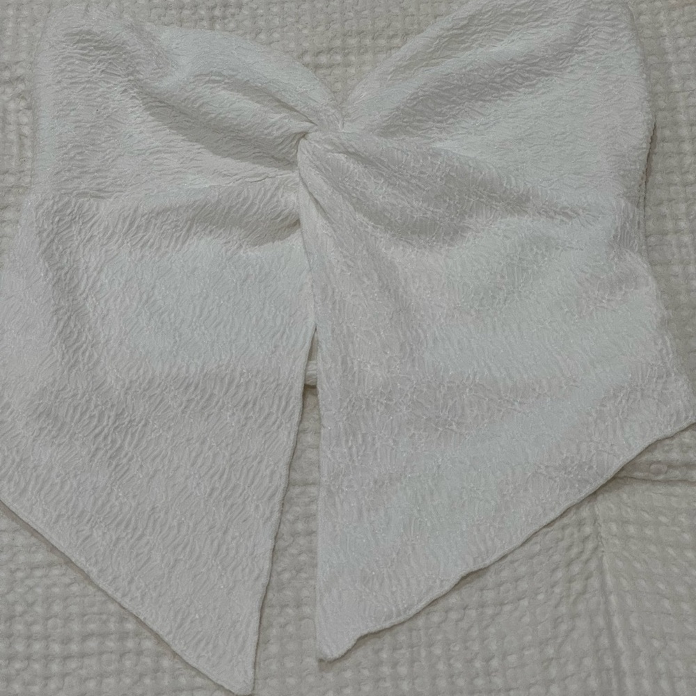 Elegant White Textured Women's Top